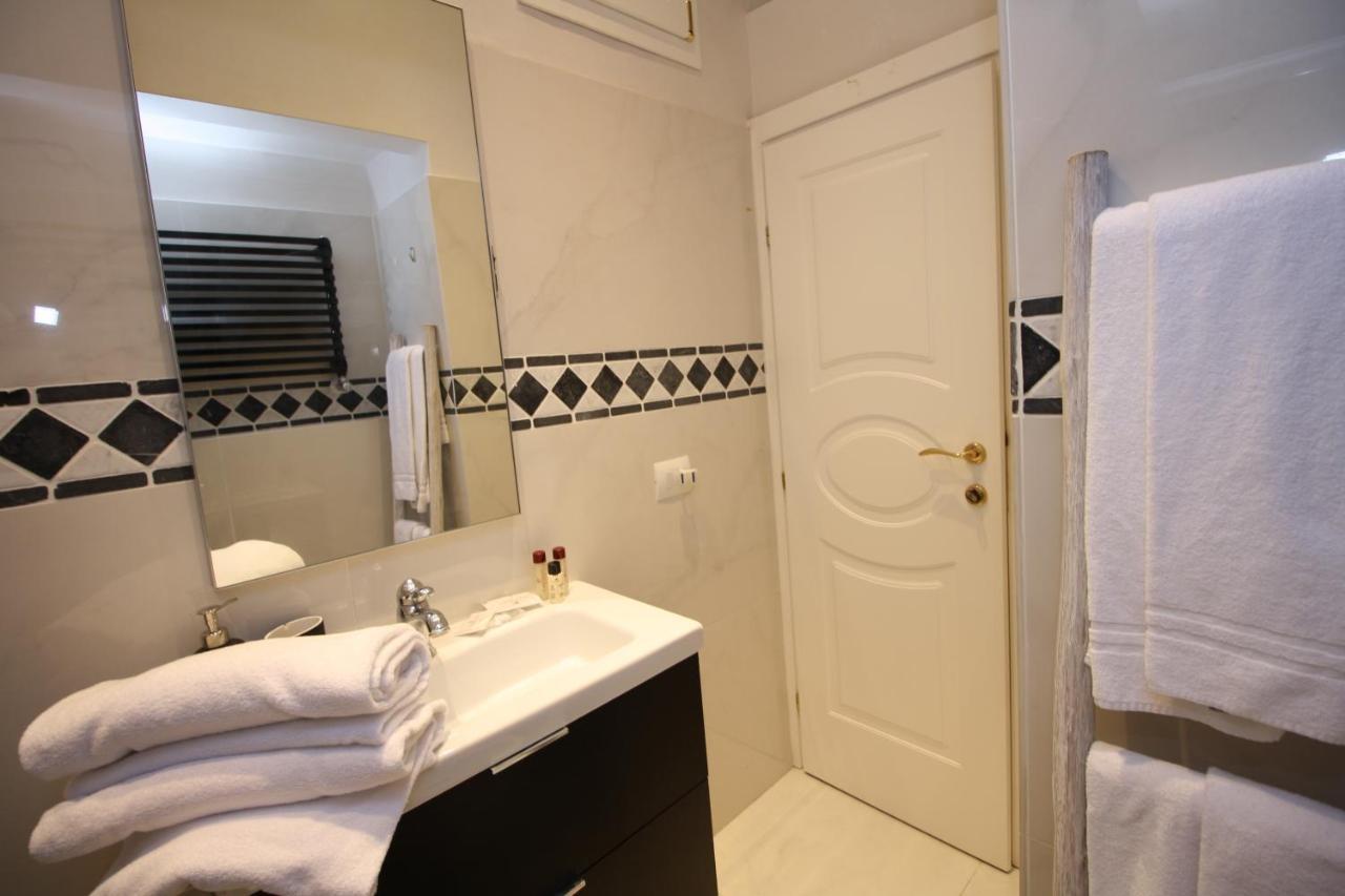 Homedoapartments Deluxe Terme Suite Florence Exterior photo